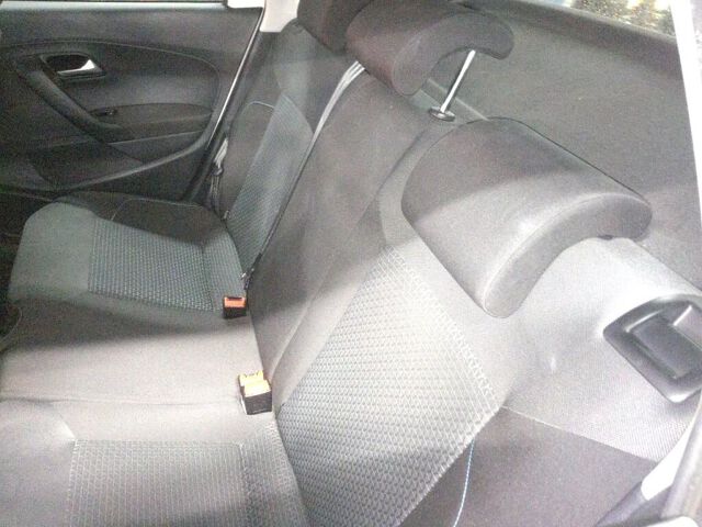 2015 Volkswagen ポロ ブルーモーション auction photo 6