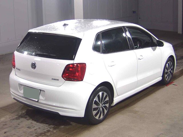2015 Volkswagen ポロ ブルーモーション auction photo 5