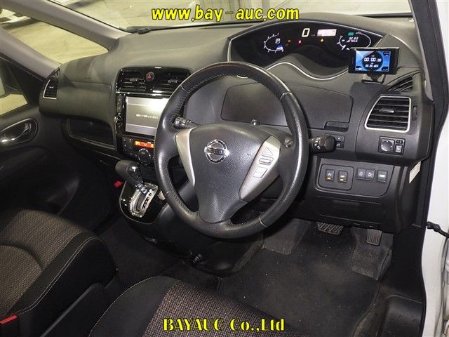 2015 Nissan Serena HスターVセレ+セーフティSHVAセフ auction photo 3
