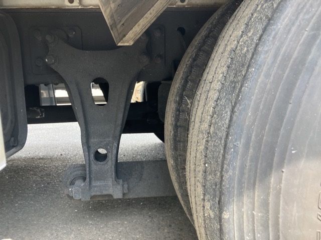 2016 Hino Ranger Aluminum van auction photo 9