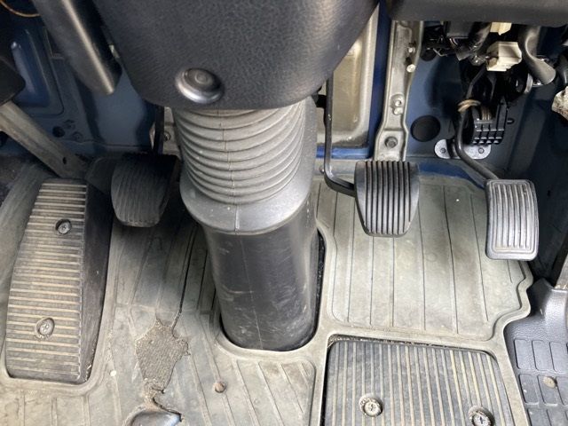 2016 Hino Ranger Aluminum van auction photo 4