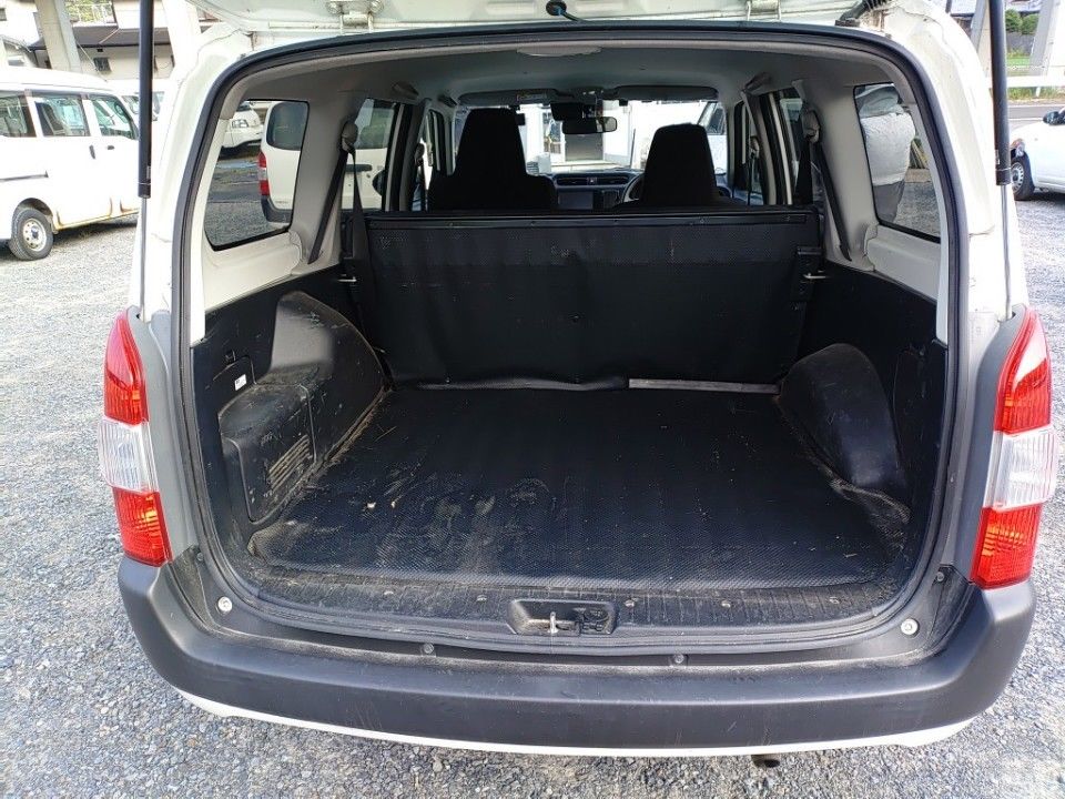 2022 Toyota Probox auction photo 8