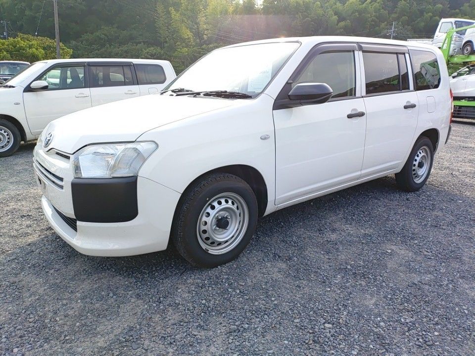2022 Toyota Probox Japan auction vehicle