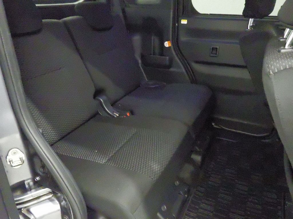 2017 Toyota ピクシスメガ L SAII auction photo 7