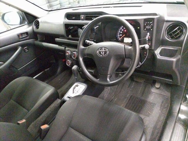 2024 Toyota Probox F 4WD auction photo 3