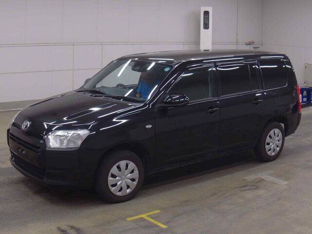 2024 Toyota Probox F 4WD auction photo 4
