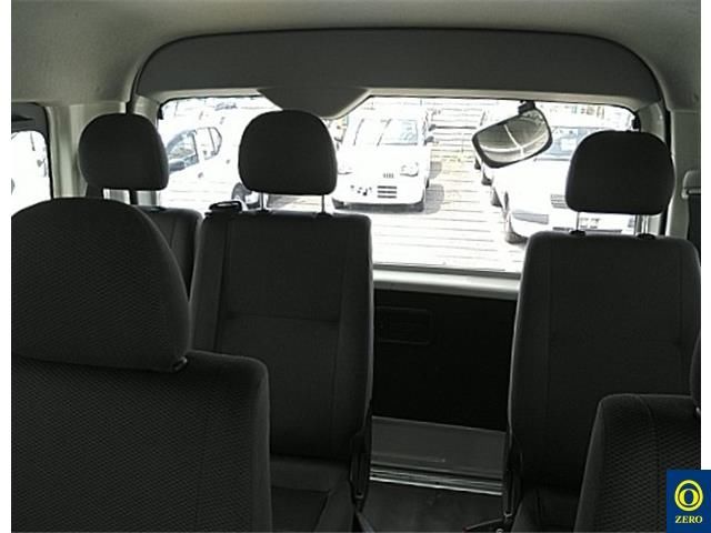 2019 Toyota Hiace auction photo 15