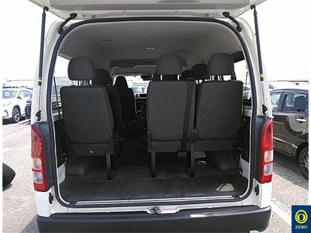 2019 Toyota Hiace auction photo 9