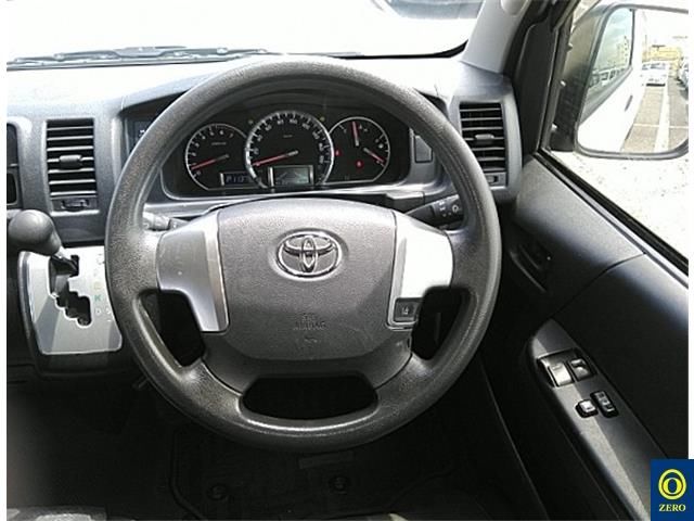 2019 Toyota Hiace auction photo 5