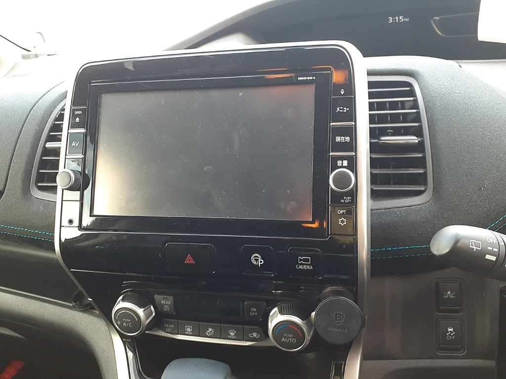 2017 Nissan Serena Rider 4WD auction photo 12