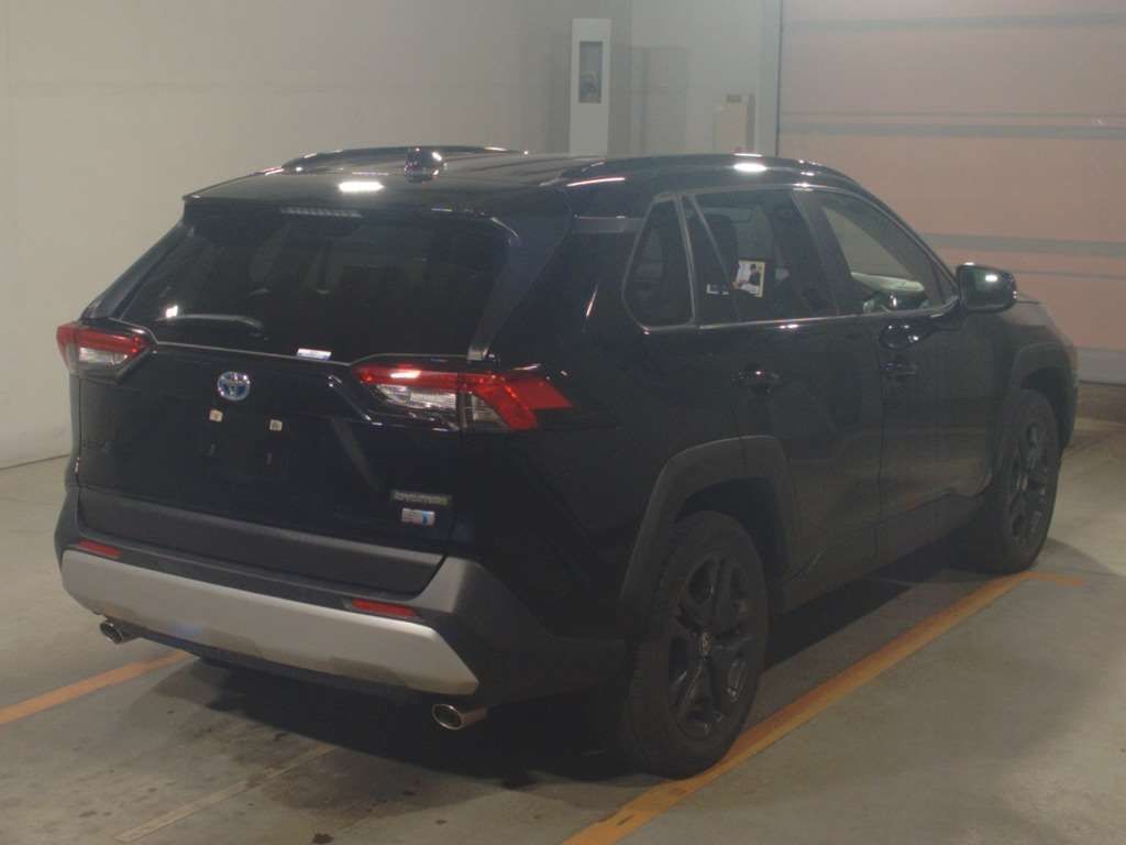 2023 Toyota RAV4 ハイブリッドアドベンチャ 4WD auction photo 2