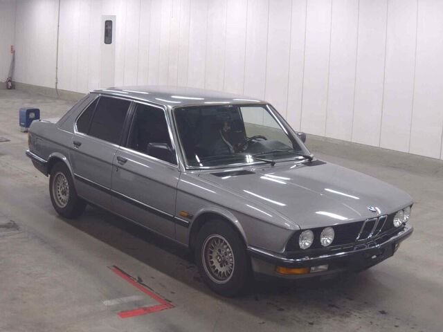 Japan Auction Vehicles 8 1988 BMW 5 Series 520I auction photo
