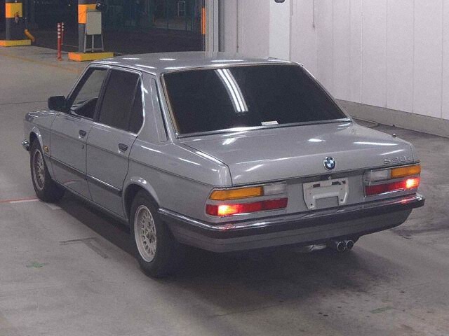 1988 BMW 5 Series 520I auction photo 2
