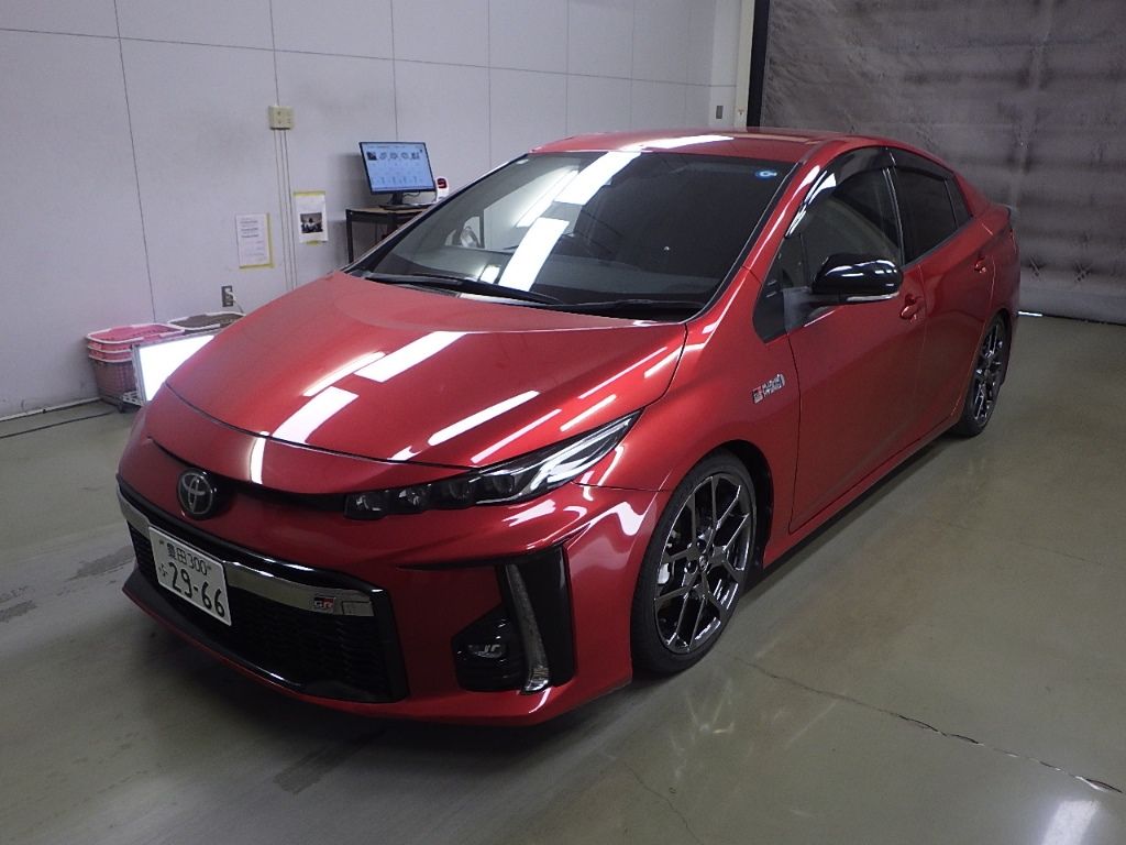 2018 Toyota Prius PHV Sナビパッケージ GR SPORT auction photo 4