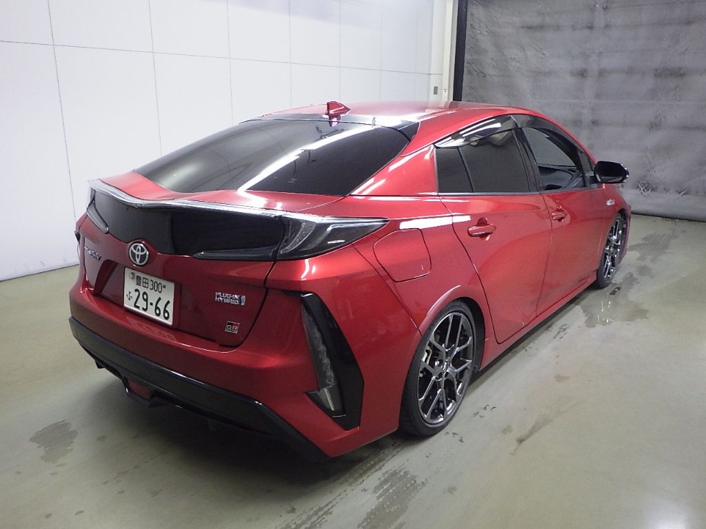 2018 Toyota Prius PHV S Navi Package GR SPORT auction photo 2