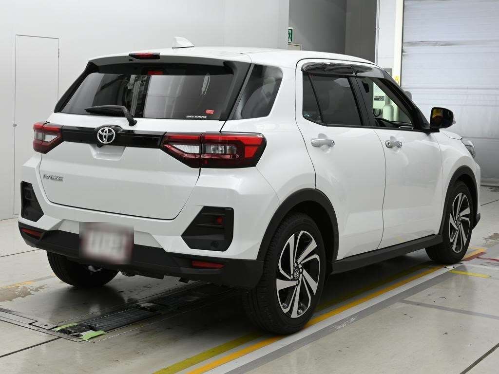 2023 Toyota Raize Z 4WD auction photo 2