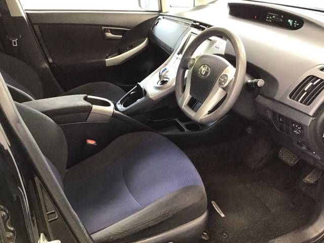 2014 Toyota Prius S auction photo 5