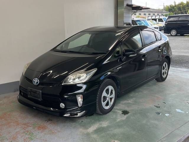 Japan Auction Vehicles 10 2014 Toyota Prius S auction photo