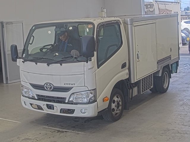 Japan Auction Vehicles 20 2021 Toyota Dyna Reizo Reito auction photo