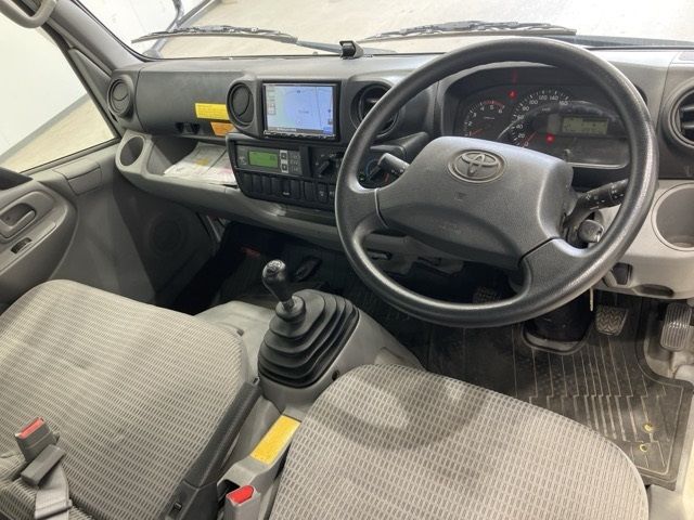 2021 Toyota Dyna Reizo Reito auction photo 4