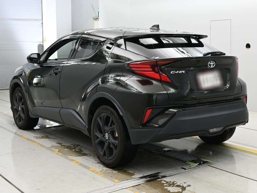 2022 Toyota C-HR G-T Mode Nero Safety 4WD auction photo 6