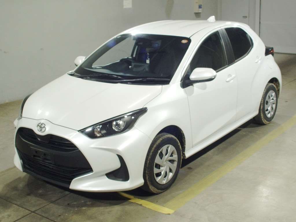 2024 Toyota Yaris X 4WD Japan auction vehicle