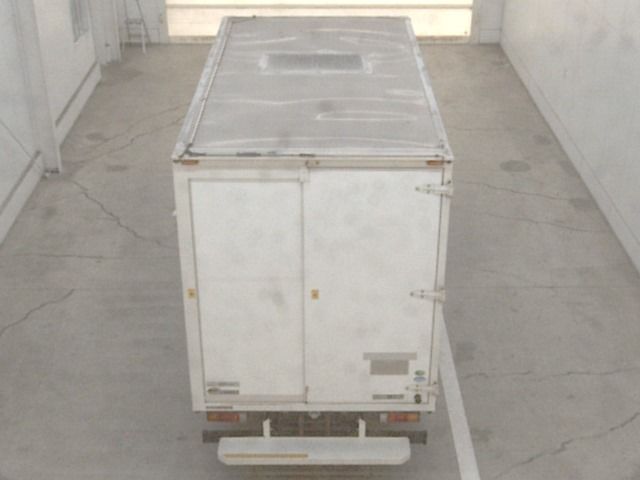 2013 Mitsubishi Fuso Canter Van auction photo 3