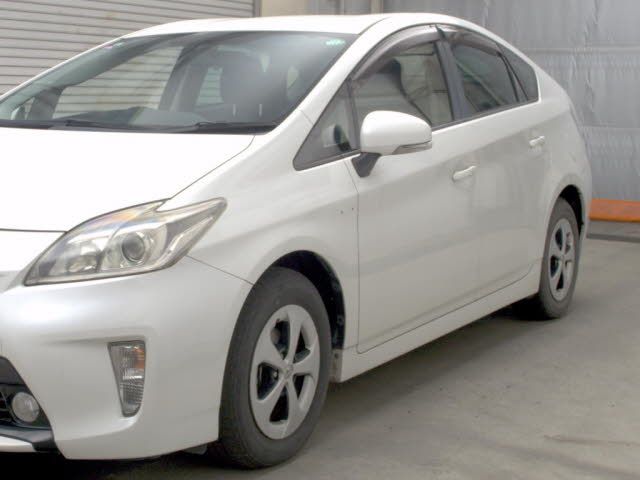 2015 Toyota Prius S auction photo 4