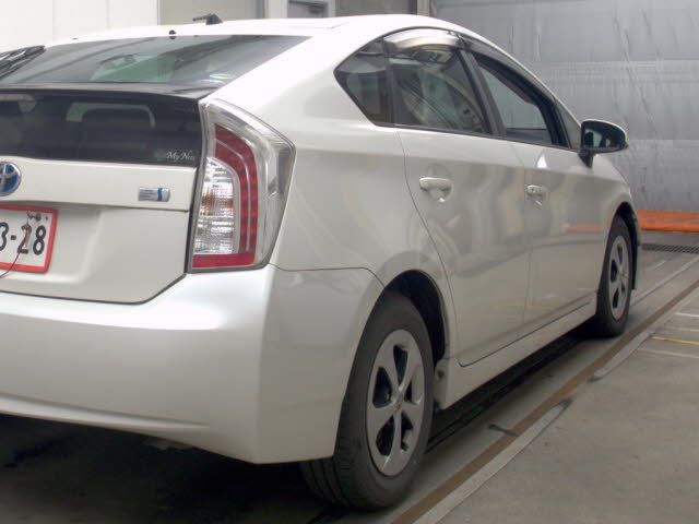 2015 Toyota Prius S auction photo 5