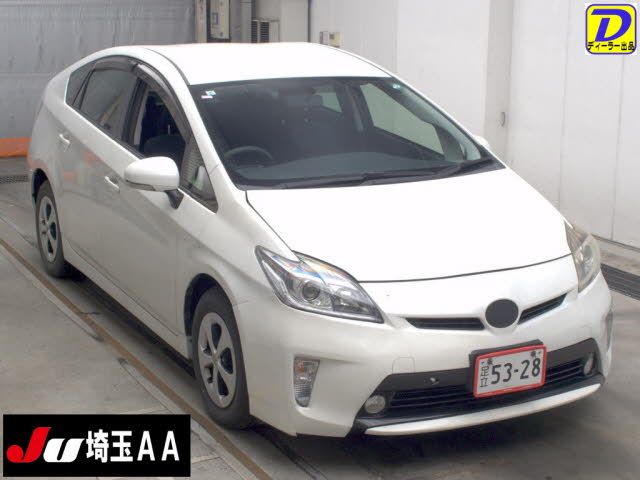 Japan Auction Vehicles 12 2015 Toyota Prius S auction photo