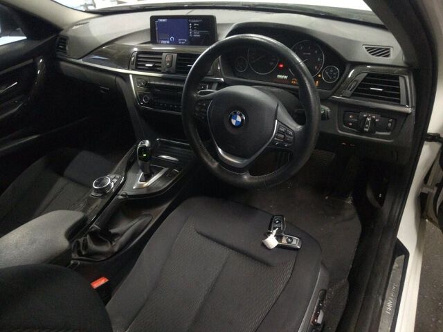 2014 BMW 3 Series 320Dラグジュアリー auction photo 3