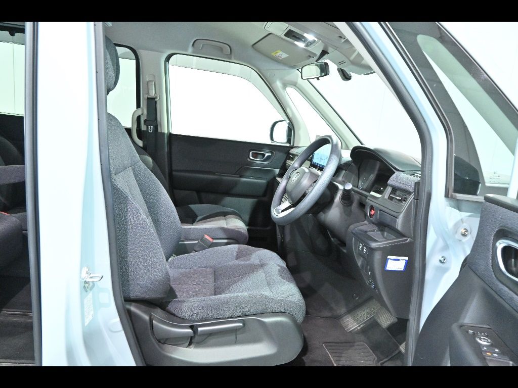 2023 Honda ステップワゴンエアー 4WD 7 people auction photo 6