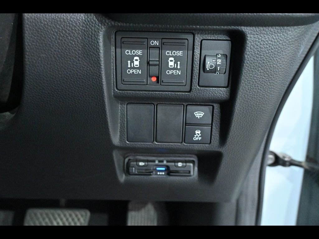 2023 Honda ステップワゴンエアー 4WD 7 people auction photo 9