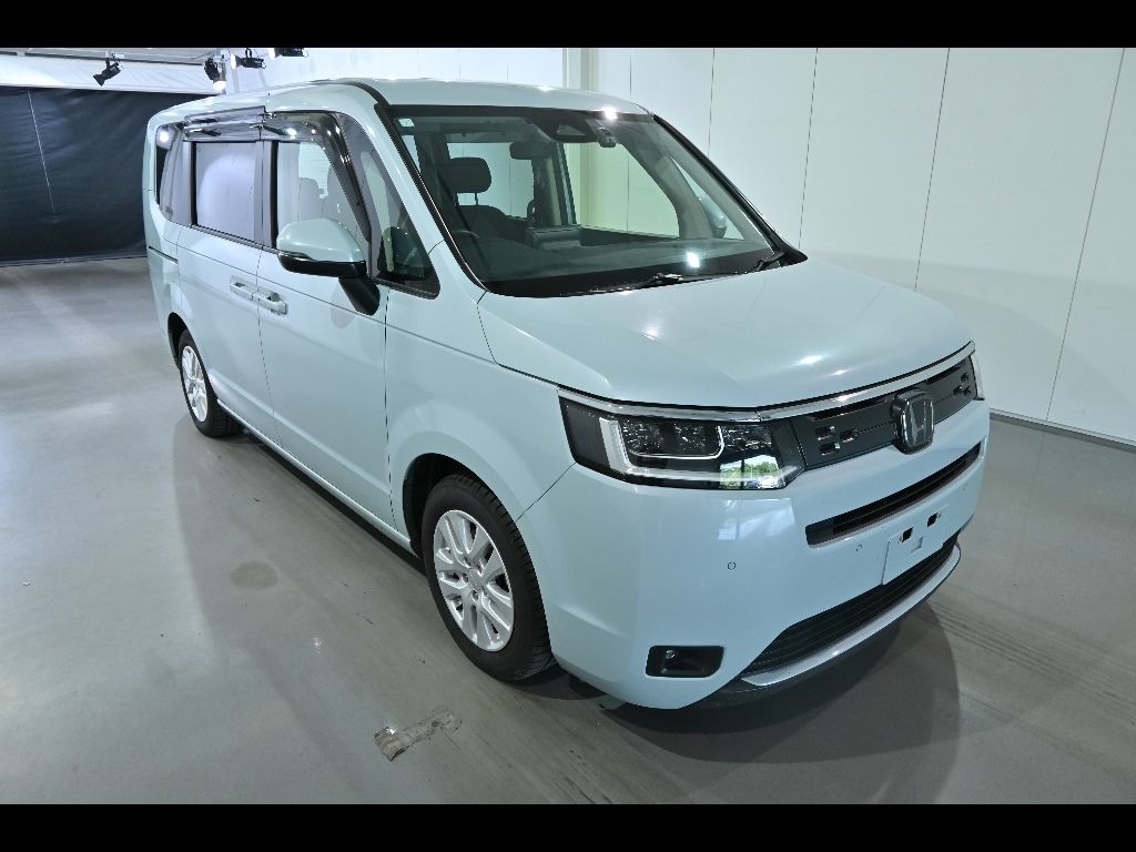 2023 Honda ステップワゴンエアー 4WD 7 people Japan auction vehicle