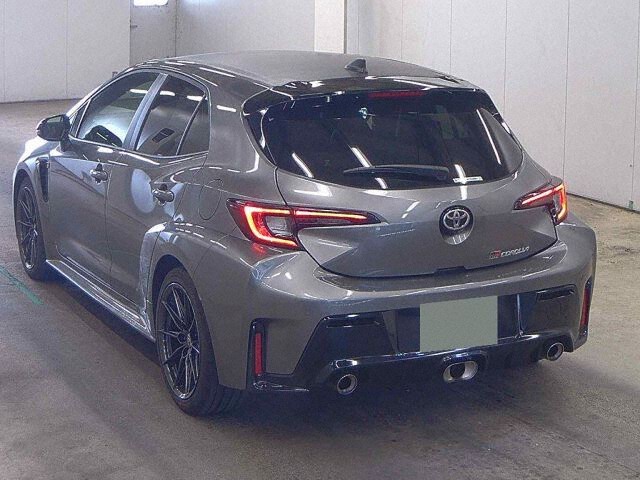 2024 Toyota GRカローラ RZ 4WD auction photo 2