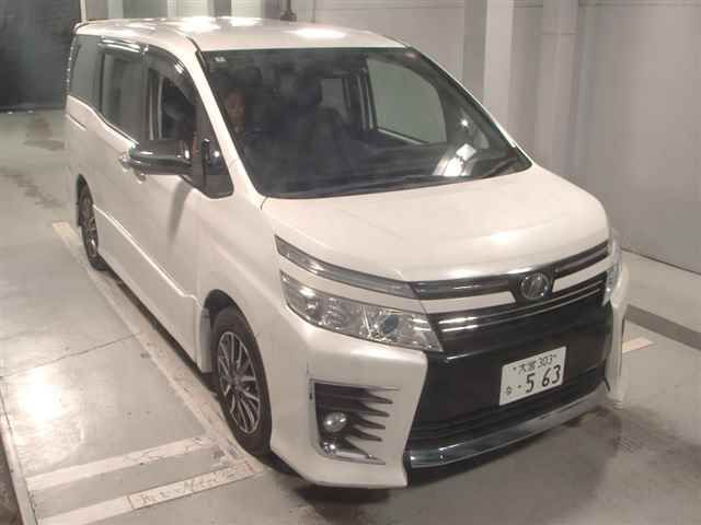 Japan Auction Vehicles 12 2016 Toyota Voxy ZSキラメキ auction photo