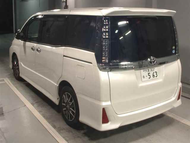 2016 Toyota Voxy ZSキラメキ auction photo 2