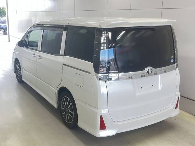 2016 Toyota Voxy ZS Kira II auction photo 3