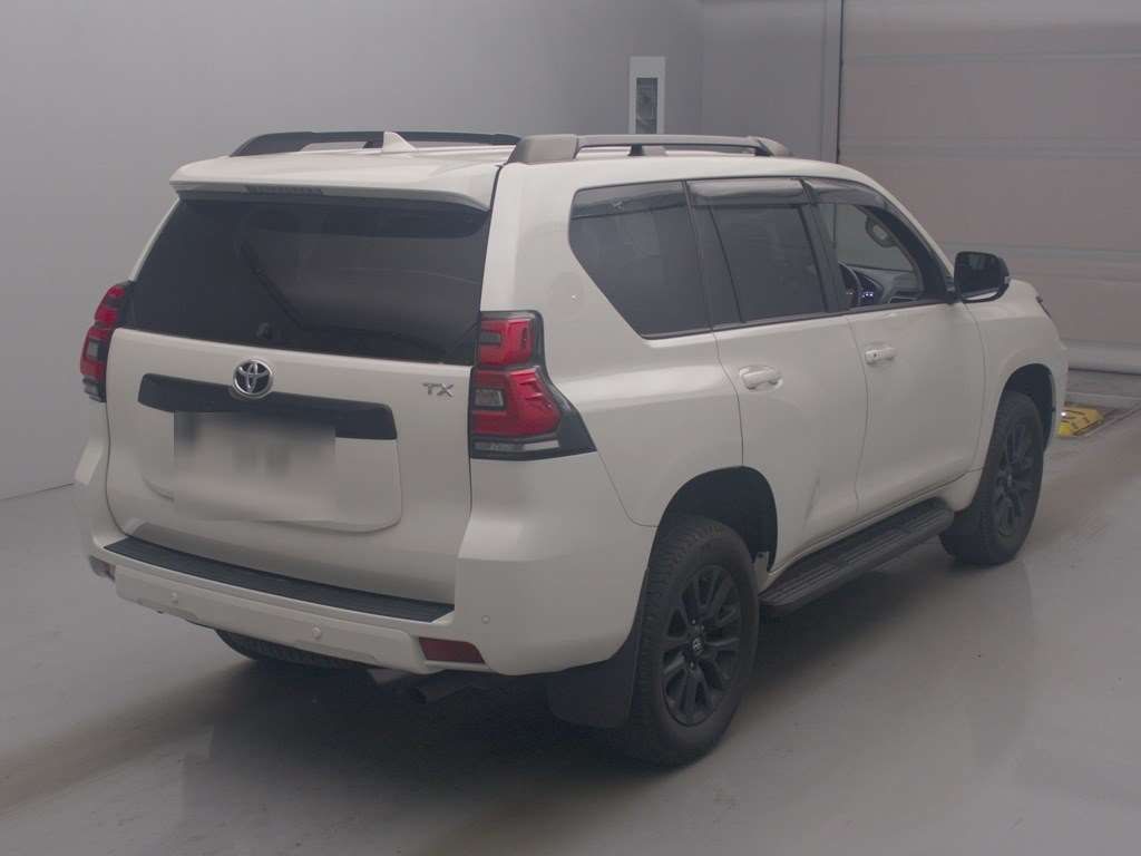 2023 Toyota Land Cruiser Prado TXLパッケージマットブラ 4WD auction photo 2