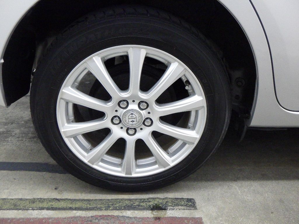2012 Toyota Ractis 4WD X auction photo 9