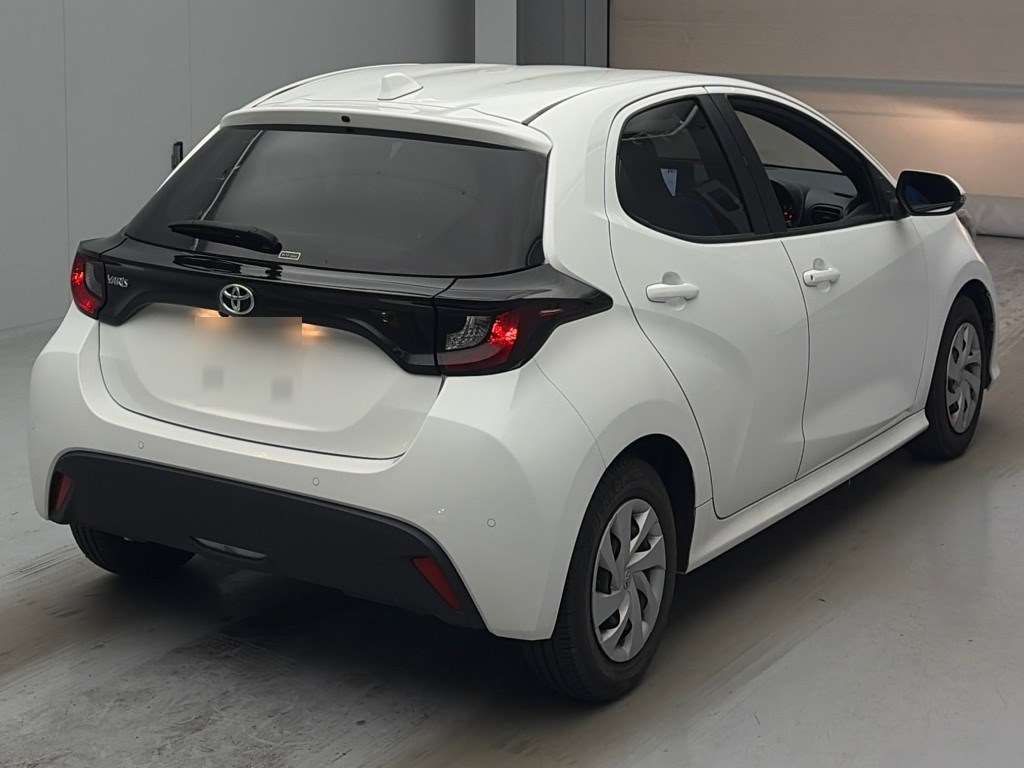 2021 Toyota Yaris X auction photo 2