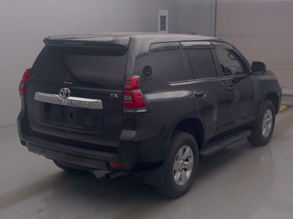 2023 Toyota Land Cruiser Prado TX 4WD auction photo 2