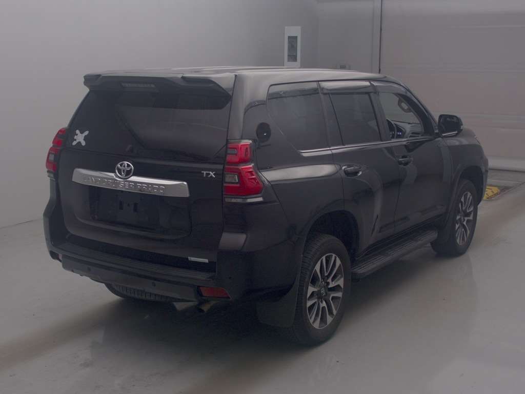 2023 Toyota Land Cruiser Prado TX Lパッケージ 4WD auction photo 2