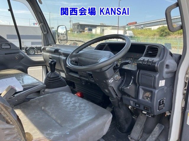 2005 Isuzu ジャストン Koushosagyou auction photo 4