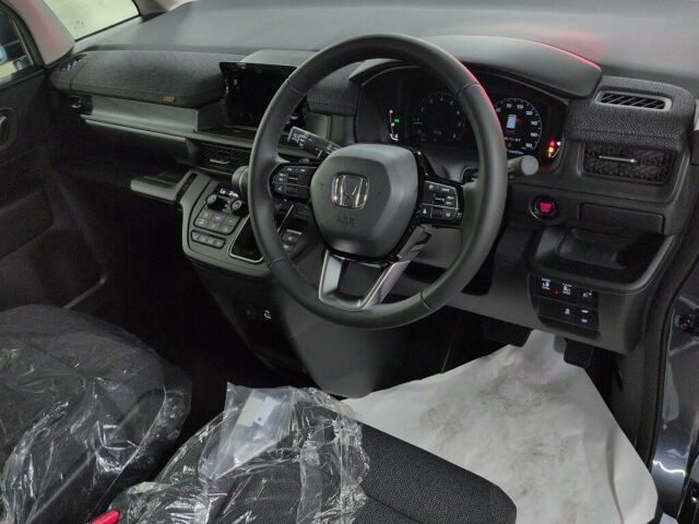 2026 Honda Stepwgn Air EX 4WD auction photo 3