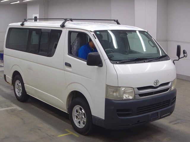 2009 Toyota Hiace ロングDX 4WD Japan auction vehicle