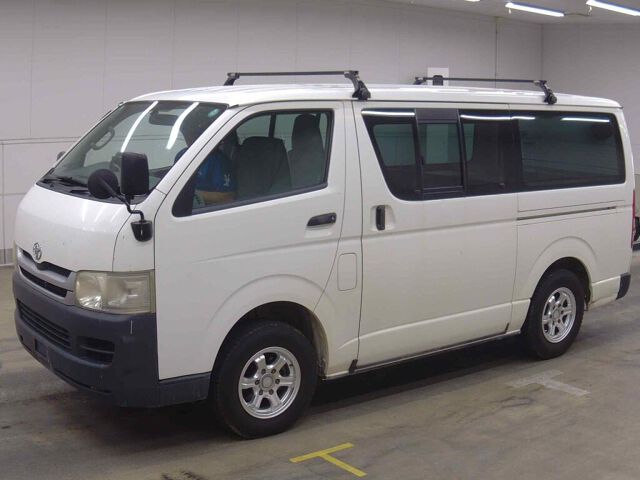 2009 Toyota Hiace ロングDX 4WD auction photo 4