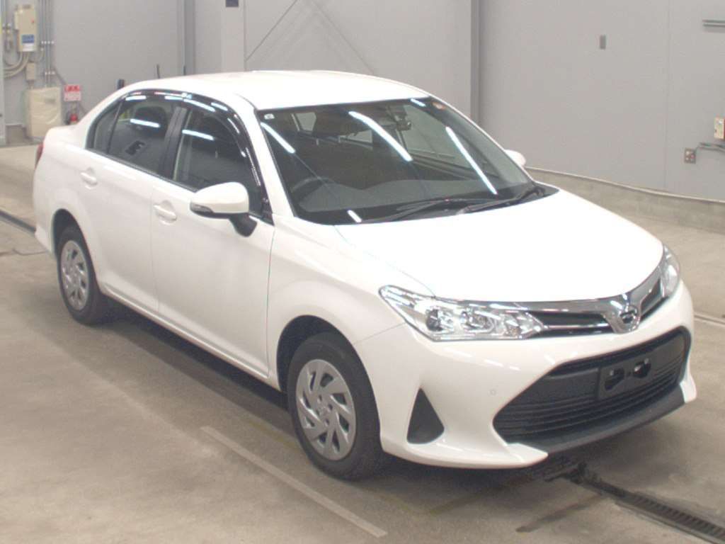 2021 Toyota Corolla Axio EX 4WD auction photo 5