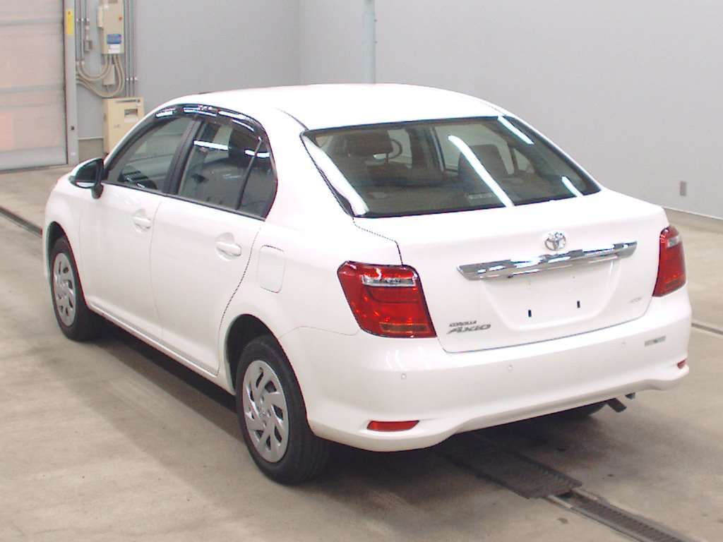 2021 Toyota Corolla Axio EX 4WD auction photo 6