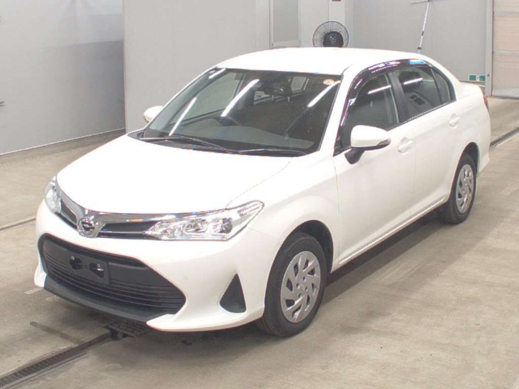 Japan Auction Vehicles 16 2021 Toyota Corolla Axio EX 4WD auction photo